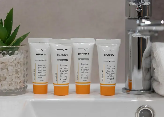 Turquoise Blue Bialoleka By Renters アパート ワルシャワ