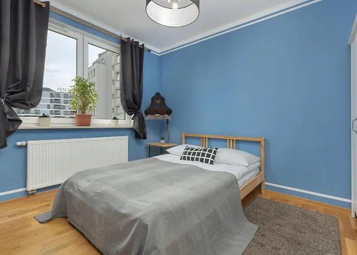 Turquoise Blue Bialoleka By Renters アパート *